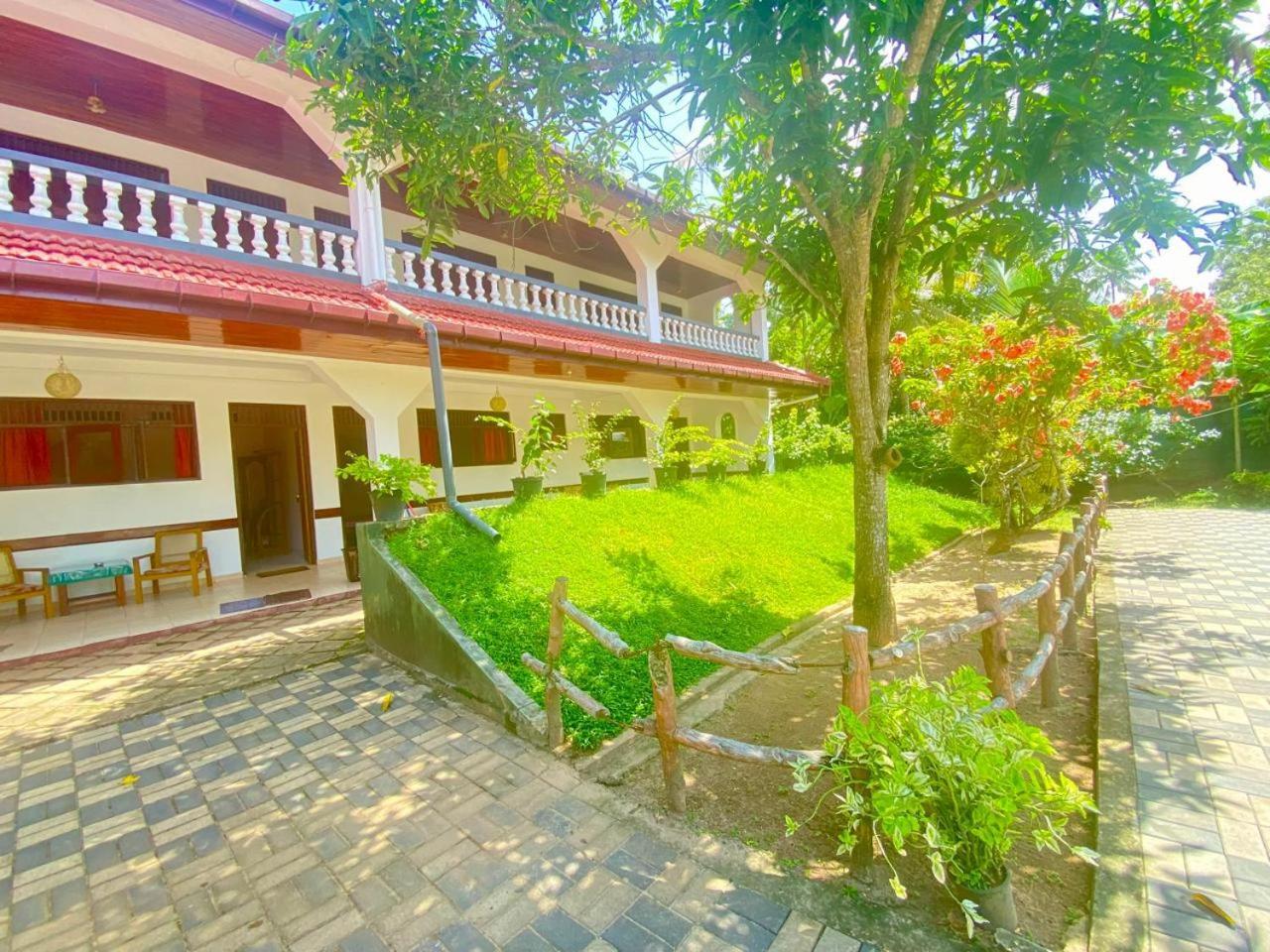Hotel Tk Green Garden Матара Екстер'єр фото